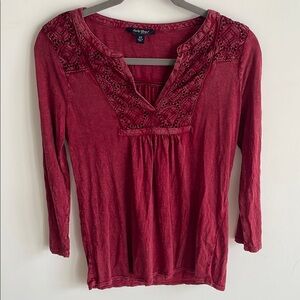 Lucky Brand Women's Deep Red Distressed Top